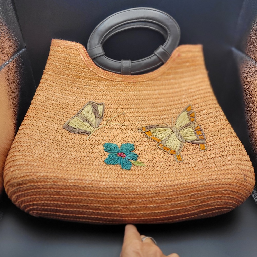 Liz Claiborne Straw Tote Bag Butterfly Floral Embroidered Summer Beach Handbag